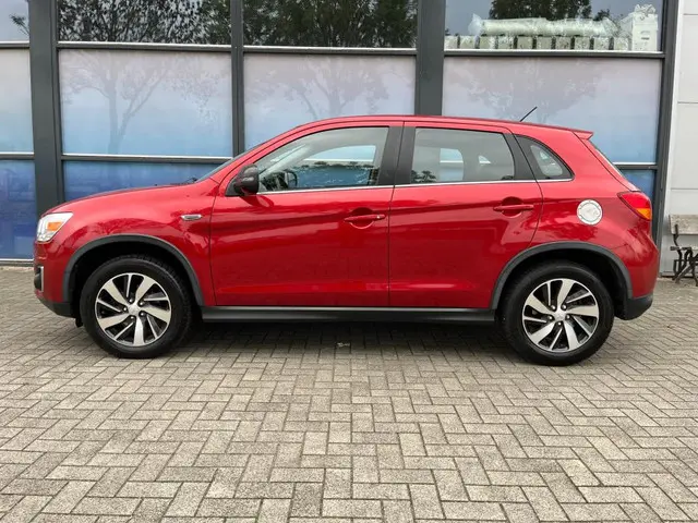 Mitsubishi ASX 1.6 Cleartec Intense+ 2015 Benzine 3