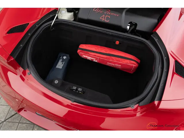 Alfa Romeo 4C 1750TBI TCT 2016 Benzine 38