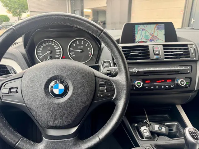 BMW 1 Serie 116i EDE Executive 2013 Benzine 11