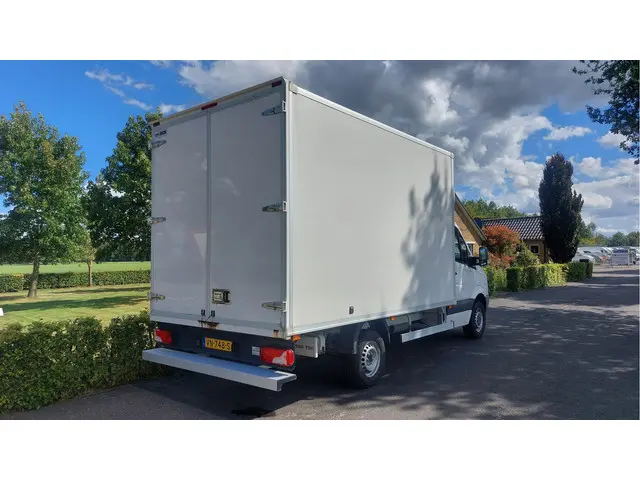 Volkswagen Crafter 2