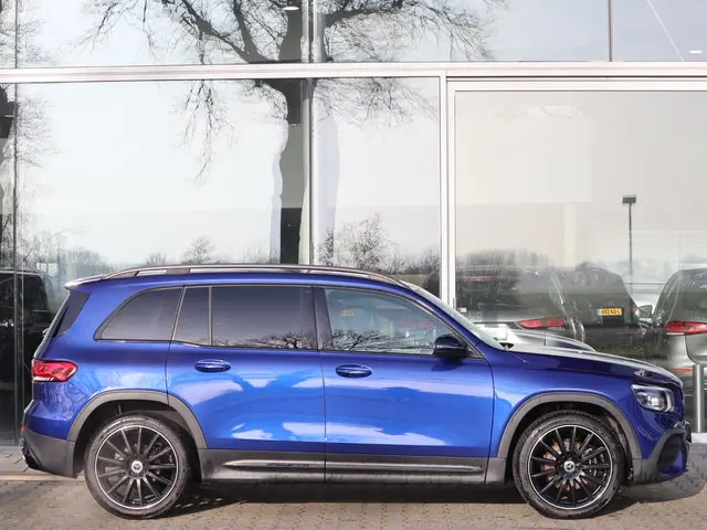 Mercedes-Benz GLB 200 AMG line 2021 Benzine 5