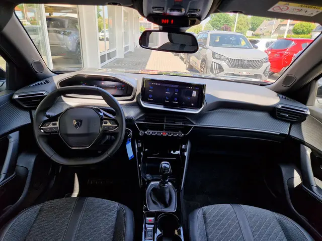 Peugeot 2008 1.2 PureTech Allure 2024 Benzine 11
