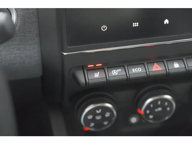 Renault Clio TCe 90 Evolution 2024 Benzine 48