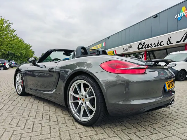 Porsche Boxster 3