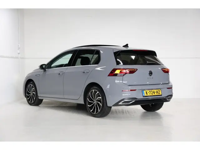 Volkswagen Golf 1.5 TSI Style 2021 Benzine
