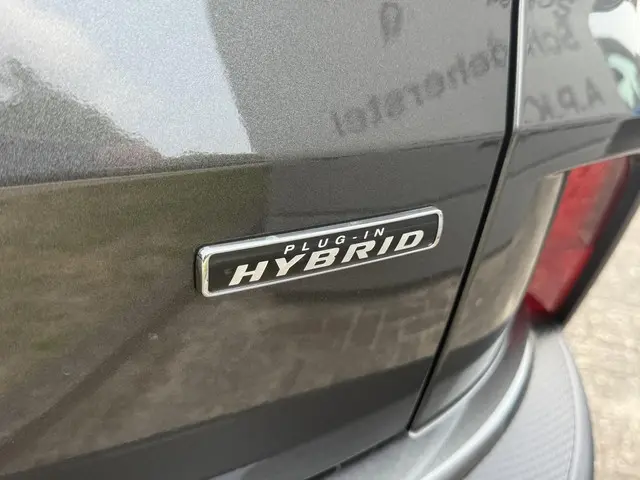Ford Kuga 2.5 PHEV Titanium 2025 Hybride Benzine 7