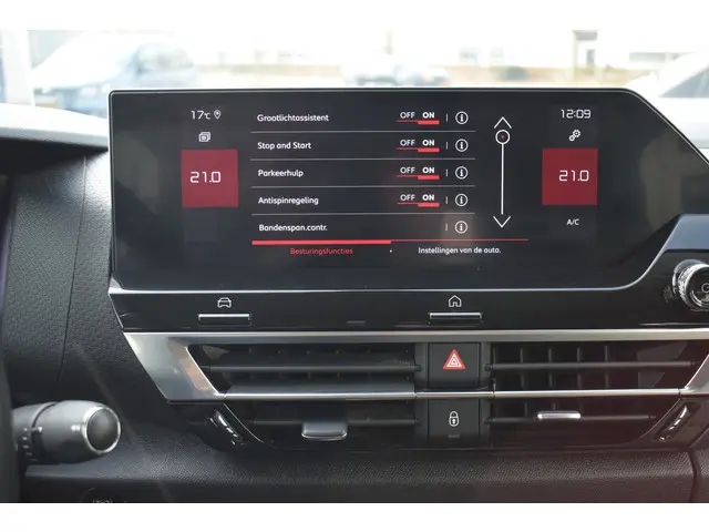 Citroën C4 Puretech EAT8 Business Plus 2021 Benzine 15