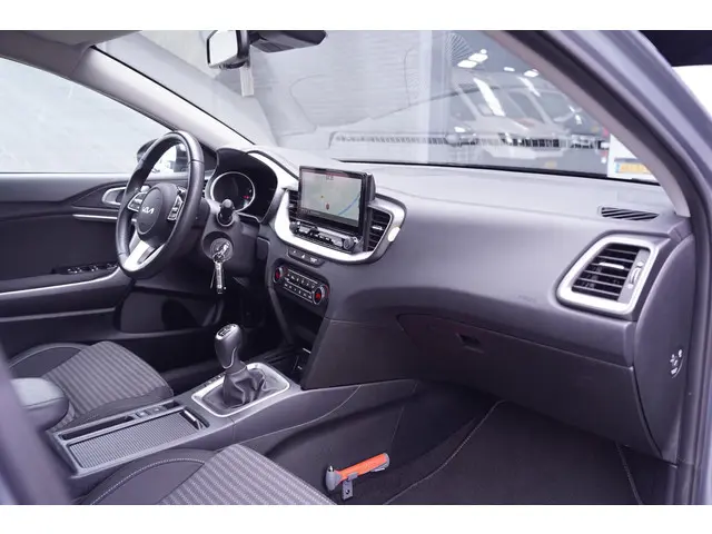 Kia Ceed Sportswagon 1.0 T-GDi DynamicLine 2022 Benzine 31