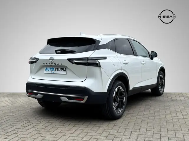 Nissan QASHQAI 1.3 MHEV N-Connecta 2025 Benzine 4