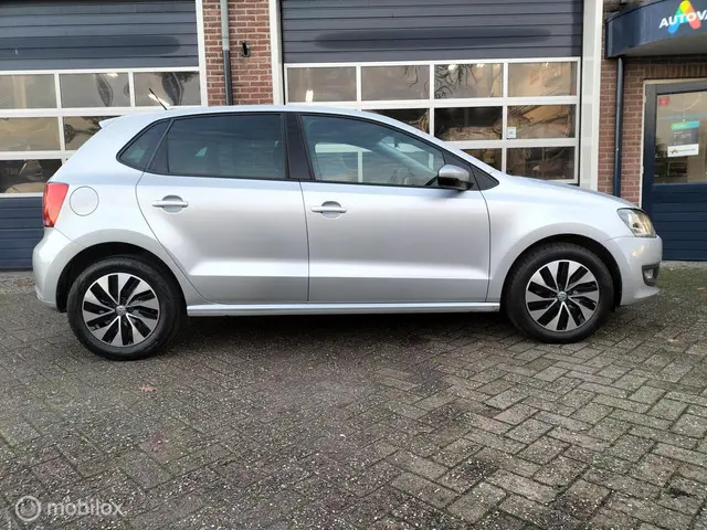 Volkswagen Polo 1.2 TSI BlueMotion Edition+ 2013 Benzine 4