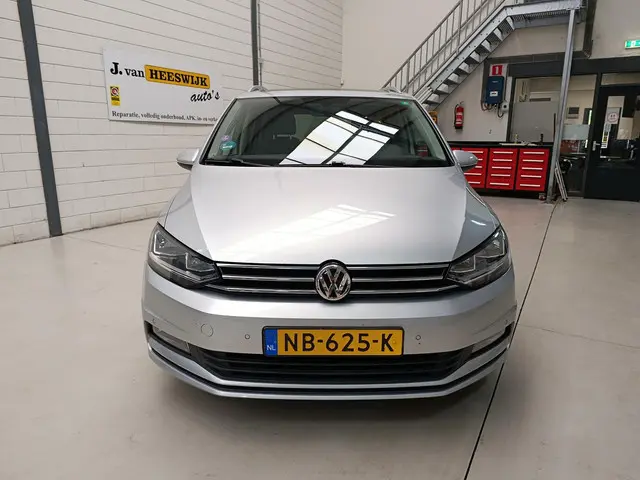 Volkswagen Touran 1.4 TSI Connected Series 2017 Benzine 18