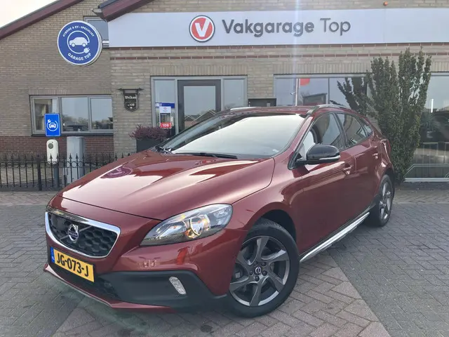 Volvo V40