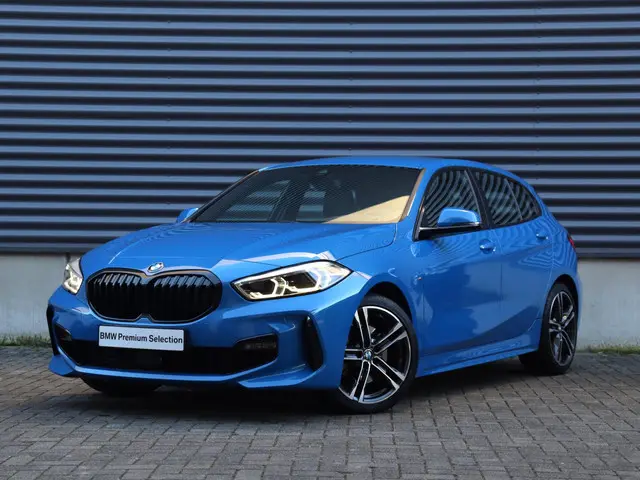 BMW 1 Serie 118i 2022 Benzine 33