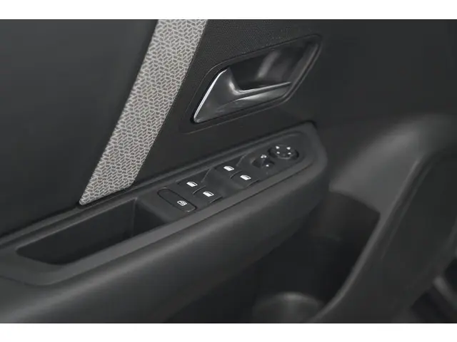 Citroën C4 PureTech 130 Feel Pack 2021 Benzine 24