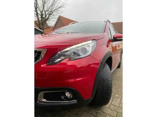 Peugeot 2008 1.2 PureTech Active 2017 Benzine 8