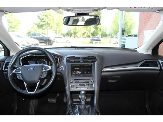 Ford Mondeo 2.0 IVCT HEV Titanium 2016 Hybride Benzine 7