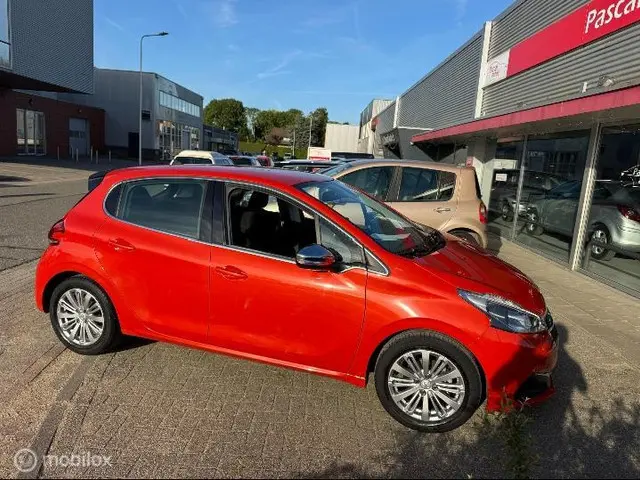 Peugeot 208 1.2 PureTech Allure 2019 Benzine 15