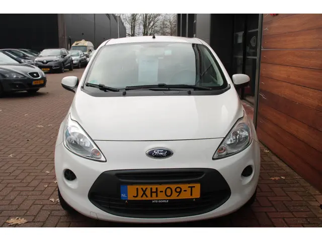 Ford Ka 1.2 Style start/stop 2014 Benzine 7