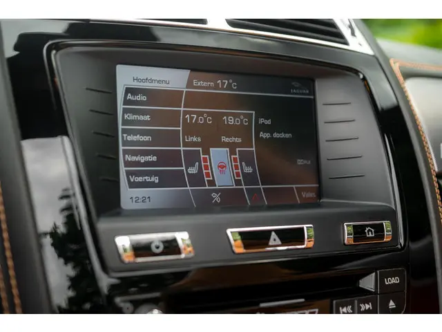 Jaguar XK XKR 5.0 V8 XKR-S Convertible 2012 Benzine 17