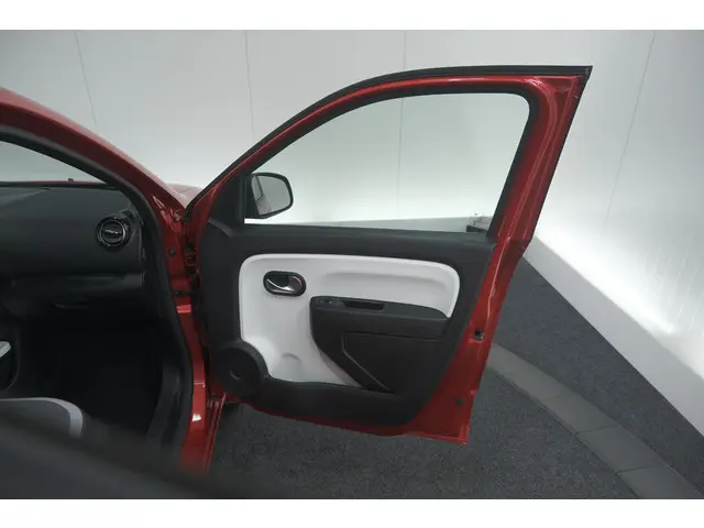 Renault Twingo SCe 70 Intens 2019 Benzine 48