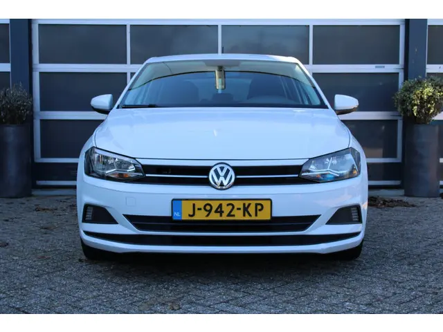 Volkswagen Polo 1.0 TSI Comfortline 2018 Benzine 3