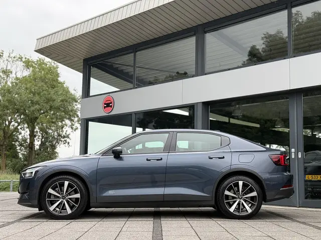 Polestar 2 3