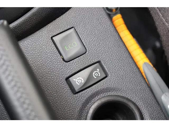 Renault Captur 1.2 TCe Intens 2017 Benzine 30