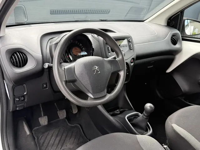 Peugeot 108 3