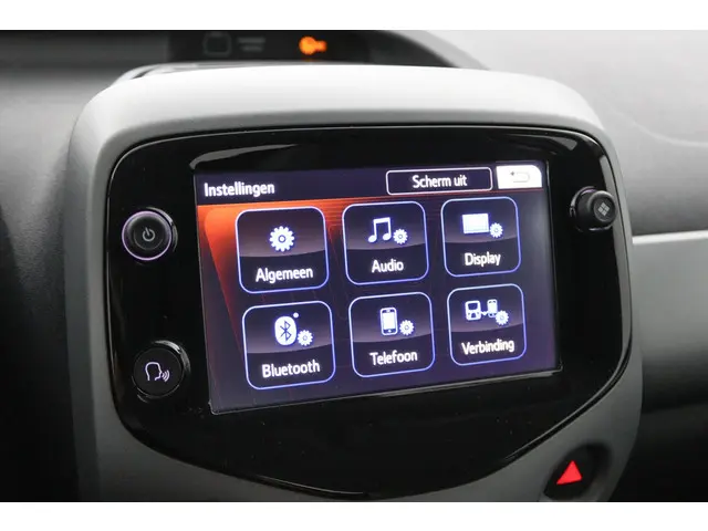 Toyota Aygo 1.0 VVT-i x-play 2020 Benzine 42