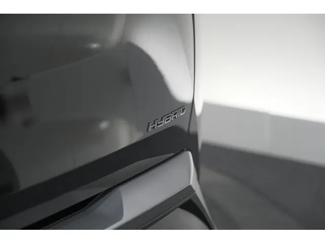 Peugeot 3008 Hybrid 145 e-DCS6 GT 2025 Hybride Benzine 22