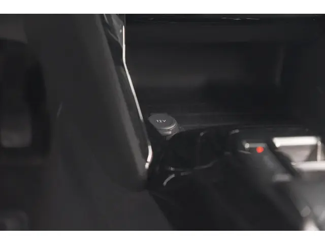 Peugeot e-2008 EV Allure Pack 50 kWh 2022 Elektrisch 44