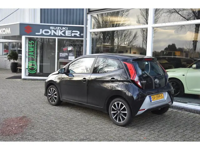 Toyota Aygo 1.0 VVT-i x-play-1e eigenaar 2019 Benzine 3