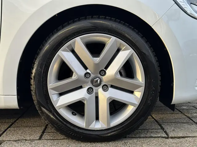 Renault Clio TCe 100 Bi-Fuel Zen 2022 Benzine 33