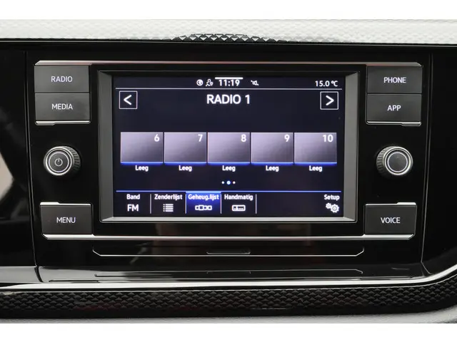 Volkswagen Polo 1.0 TSI Life 2023 Benzine 34