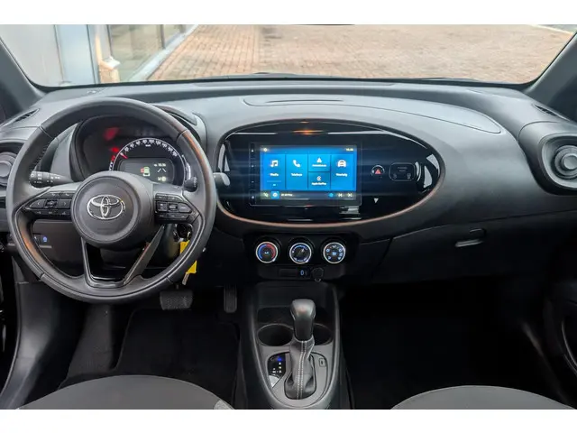 Toyota Aygo X 1.0 VVT-i S-CVT Play 2024 Benzine 16