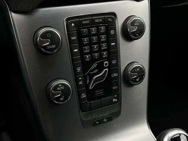 Volvo V40 T2 Nordic+ 2017 Benzine 11