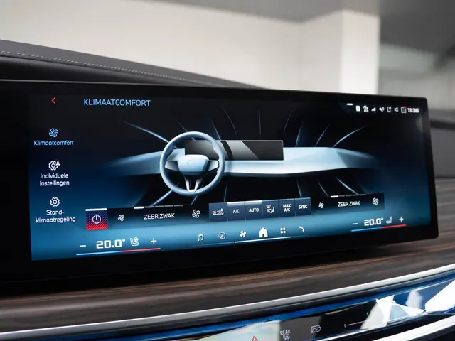 BMW 7 Serie Sedan M760e 2024 Hybride Benzine 42