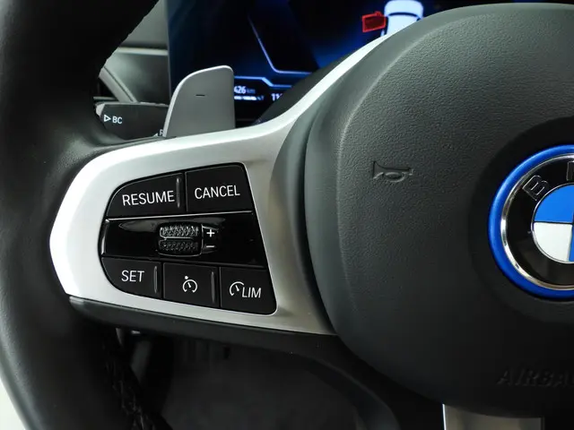 BMW 3 Serie Sedan 320e 2024 Hybride Benzine 13