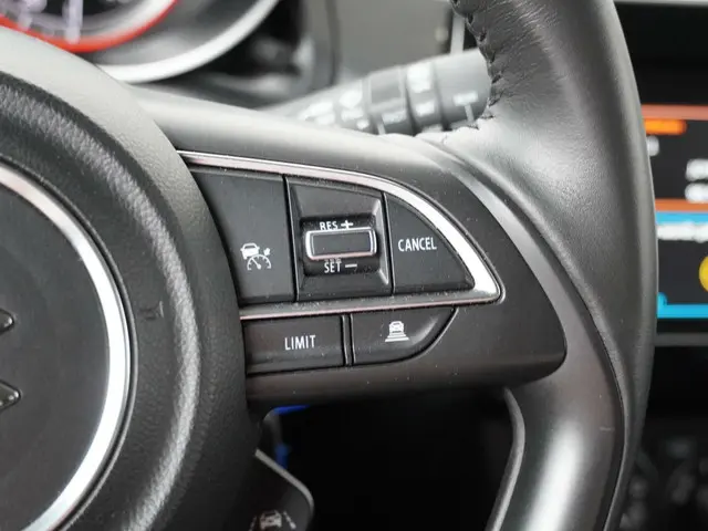 Suzuki Swift 1.2 Select Smart Hybrid 2022 Benzine 13