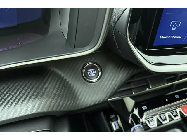 Peugeot e-2008 EV GT 54 kWh 2024 Elektrisch 31