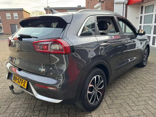 Kia Niro 1.6 GDi Hybrid DynamicLine 2017 Hybride Benzine 8
