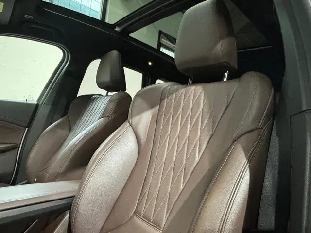 BMW X1 xDrive23i 2023 Benzine 11