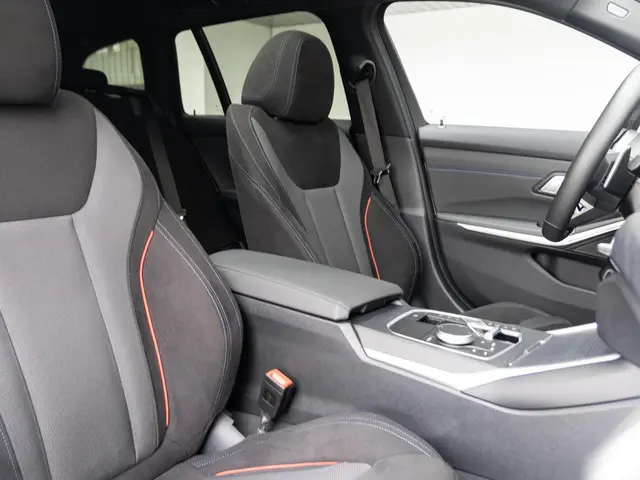 BMW 3 Serie Touring 330e 2025 Hybride Benzine 10