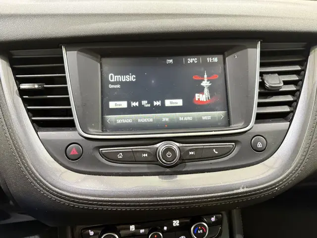 Opel Grandland X 1.2T Business Exe Automaat 2018 Benzine 24
