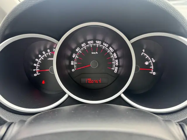 Kia Venga 1.4 CVVT Plus Pack 2012 Benzine 7