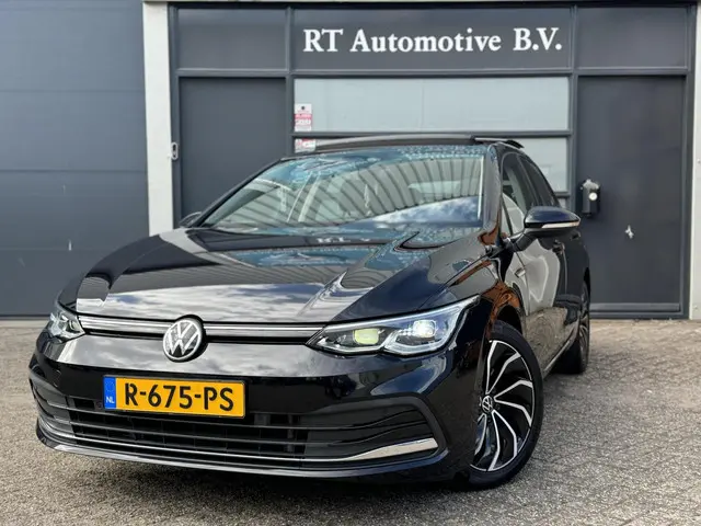 Volkswagen Golf 1.5 TSI Pano / IQ / Massage 5Drs 2020 Benzine