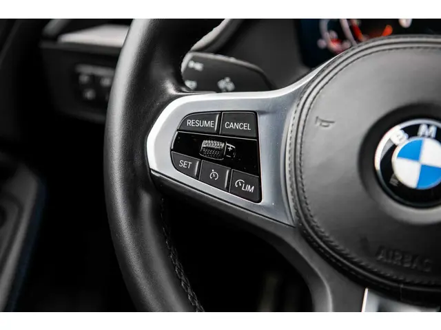 BMW 1 Serie 120i | M Sport | PDC | LED | 19 inch | 2022 Benzine 31