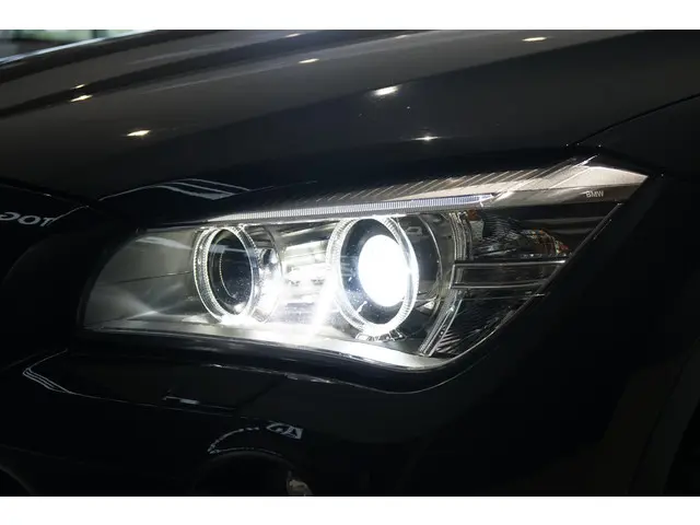 BMW X1 sDrive18i 2015 Benzine 22