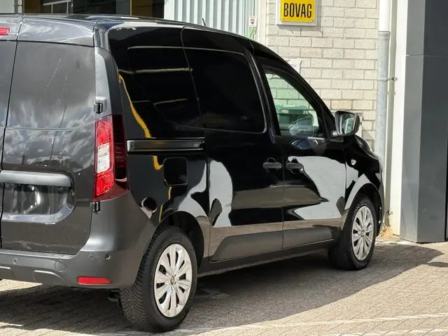 Renault Express 1.5 dCi 75 Comfort + 2023 Diesel 15