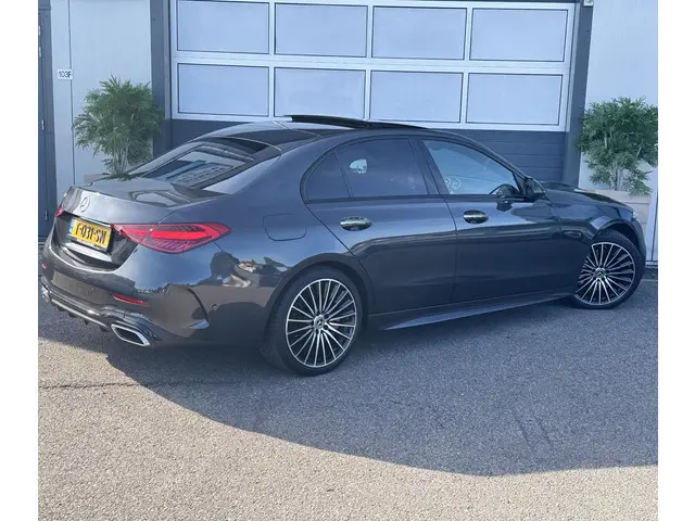 Mercedes-Benz C-Klasse 200 AMG Line 2023 Benzine 5
